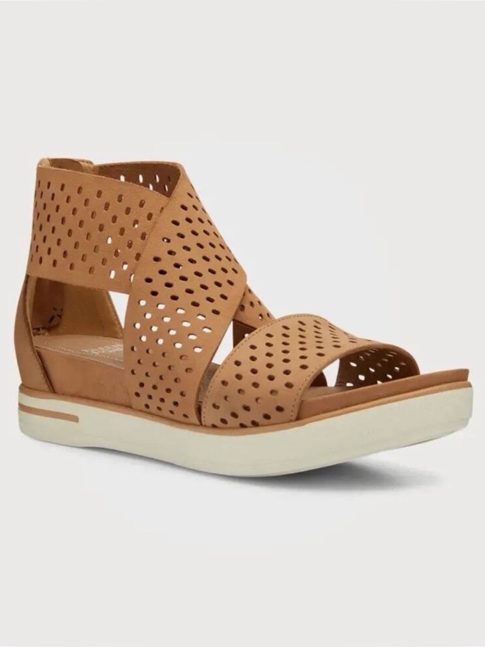 Eileen Fisher Sport Platform Sneaker in honey crisscross leather